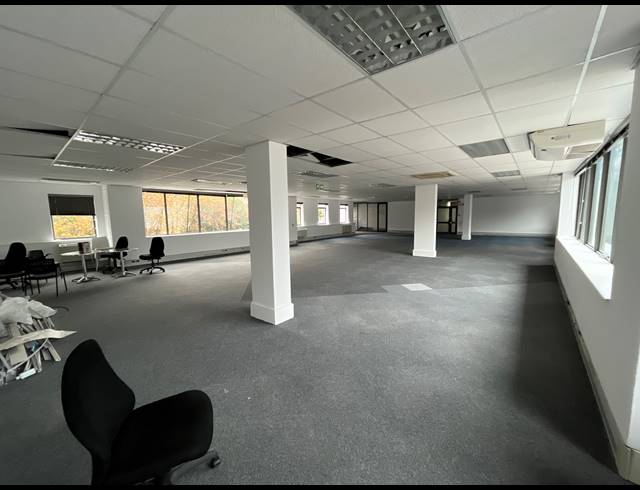 310.50M² OFFICE TO LET IN NEWLANDS